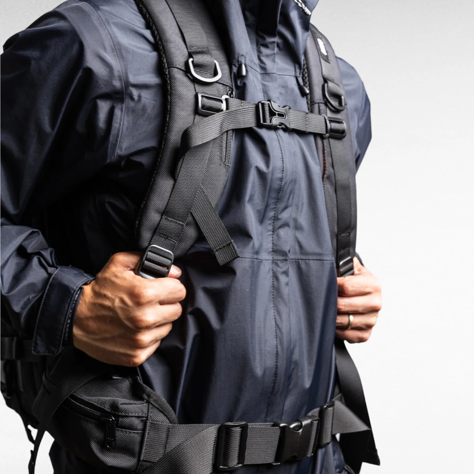 Oono Backpack V2 36L with Detachable Waist Bag